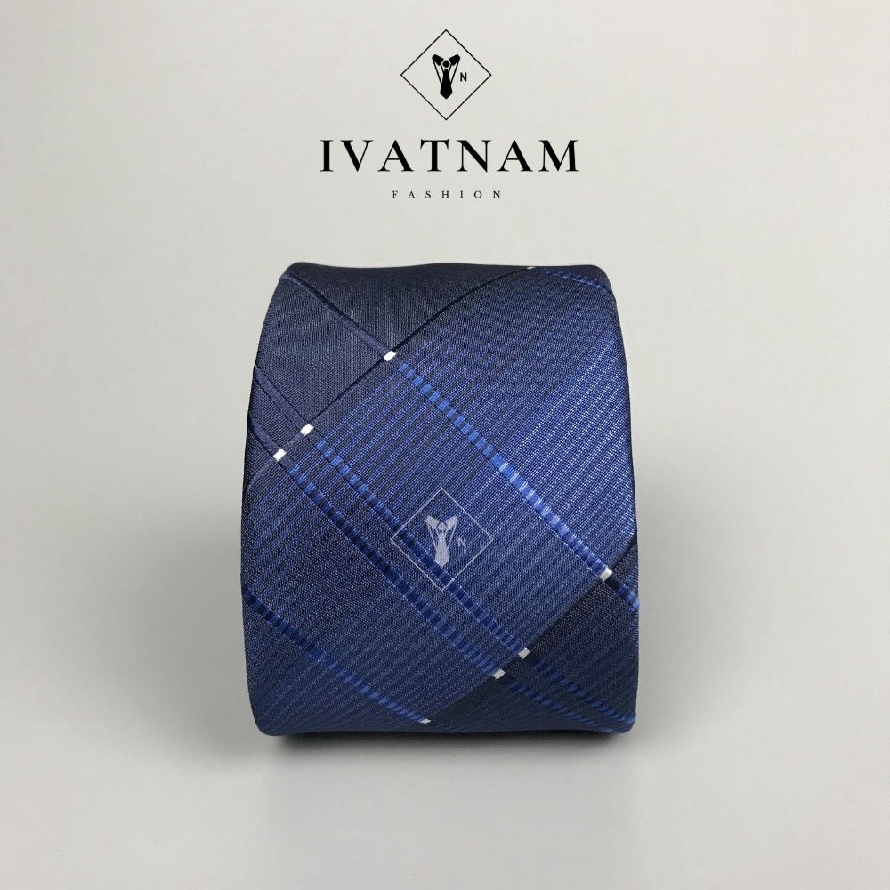 Cà vạt nam xanh kẻ caro độc đáo IVATNAM siêu nhẹ , cao cấp về chất lượng , thu hút mọi góc nhìn