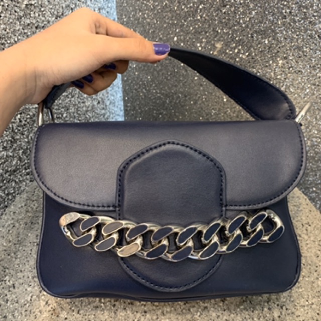 𝗧𝗢𝗥𝗬 𝗕𝗨𝗥𝗖𝗛