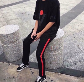 Stripped pant - Quần 1 sọc đỏ - Đen