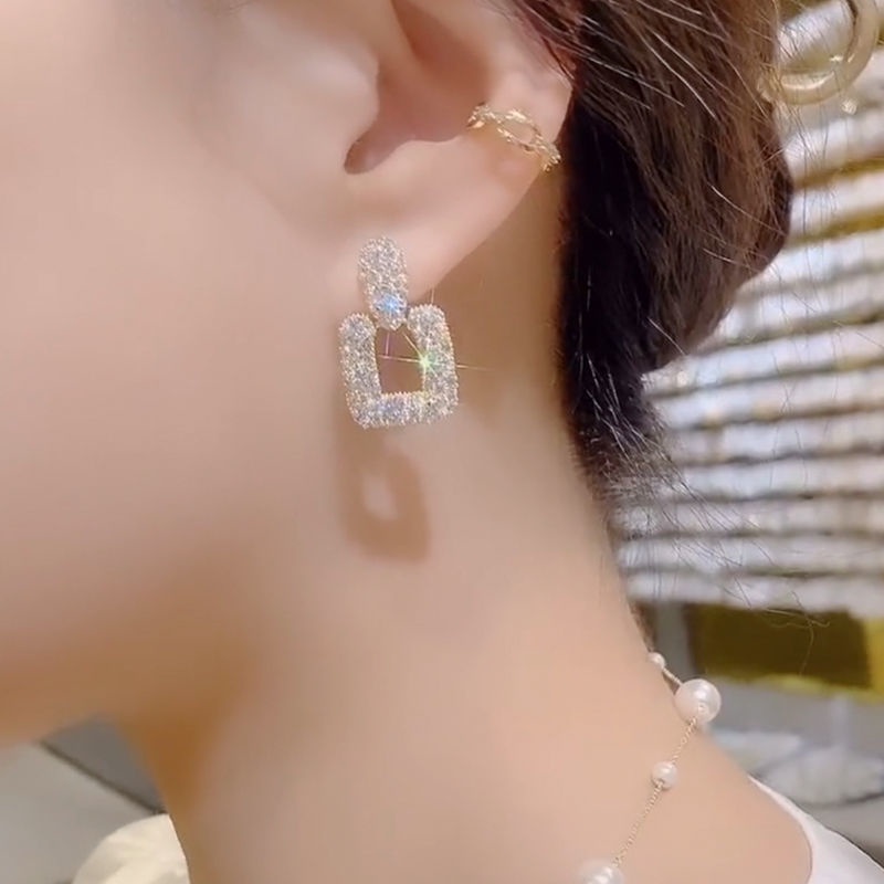 Khuyên Tai Bạc 925 Hình Vuông Lấp Lánh Sang Trọng Phong Cách Hàn Quốc