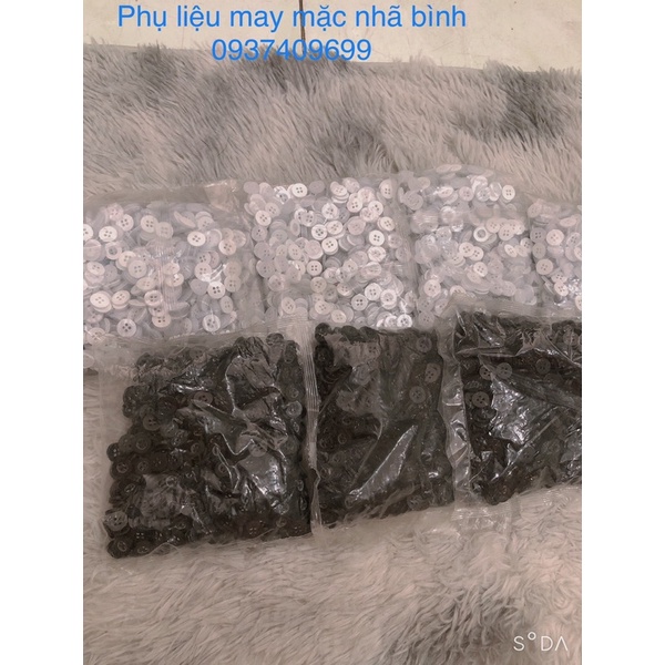 Nút sơ mi trắng đen .Gói 50 ,100 nut