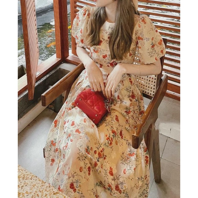 Váy hoa họa tiết Vintage xếp li ngực điệu đà