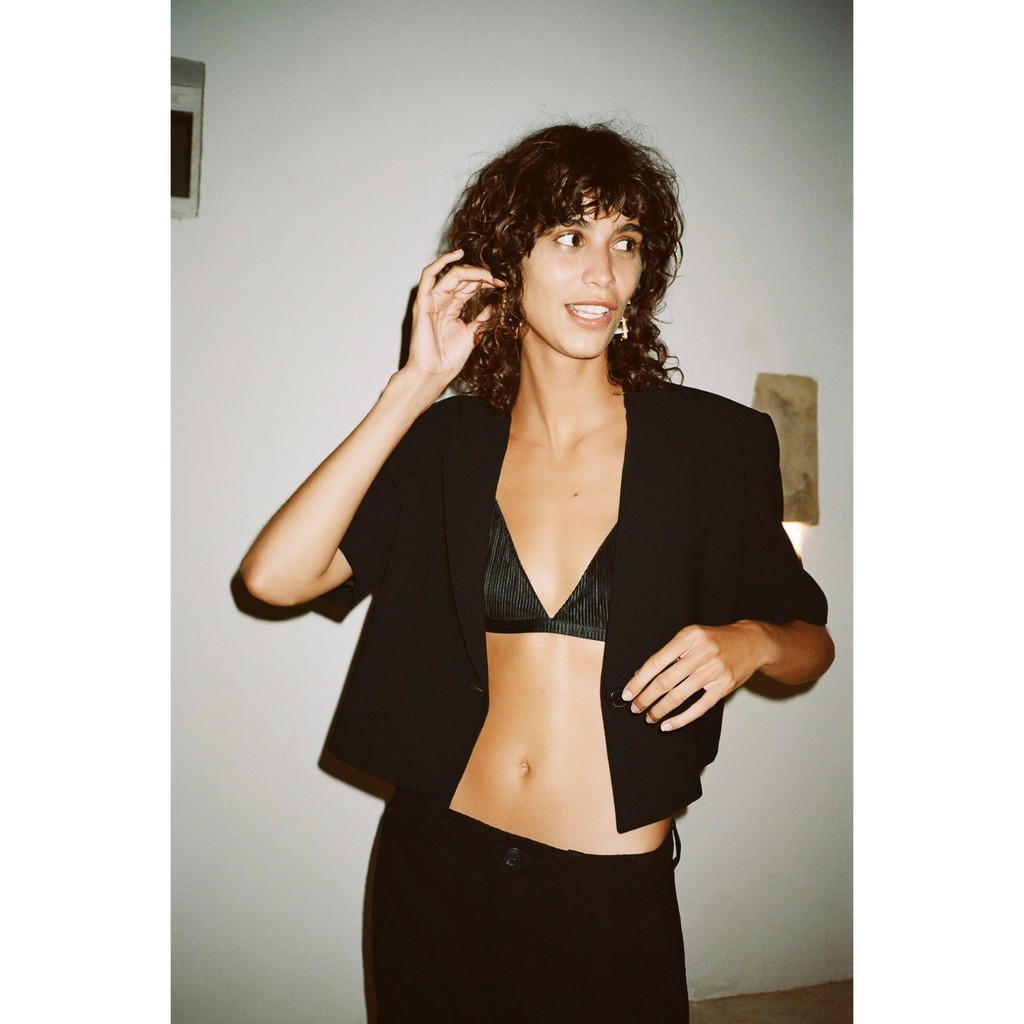 (2 MÀU) ÁO KHOÁC BLAZER ZRA NỮ CỘC TAY DÁNG CROPTOP | BigBuy360 - bigbuy360.vn