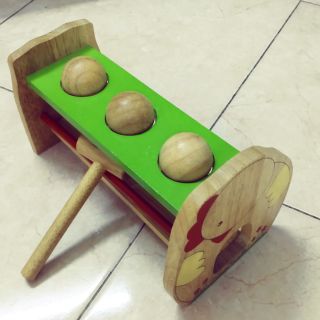 Thanh lý đồ chơi gỗ, giá treo đồ Winwintoy