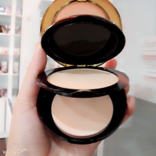 Phấn nền trang điểm 2 tầng