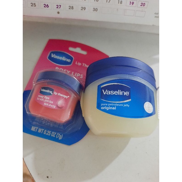 combo dưỡng môi và dưỡng ẩm da vasaline