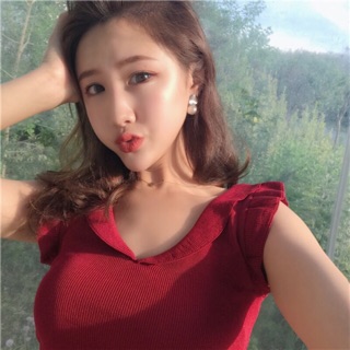 Áo len cổ V sát nách/ Áo ulzzang