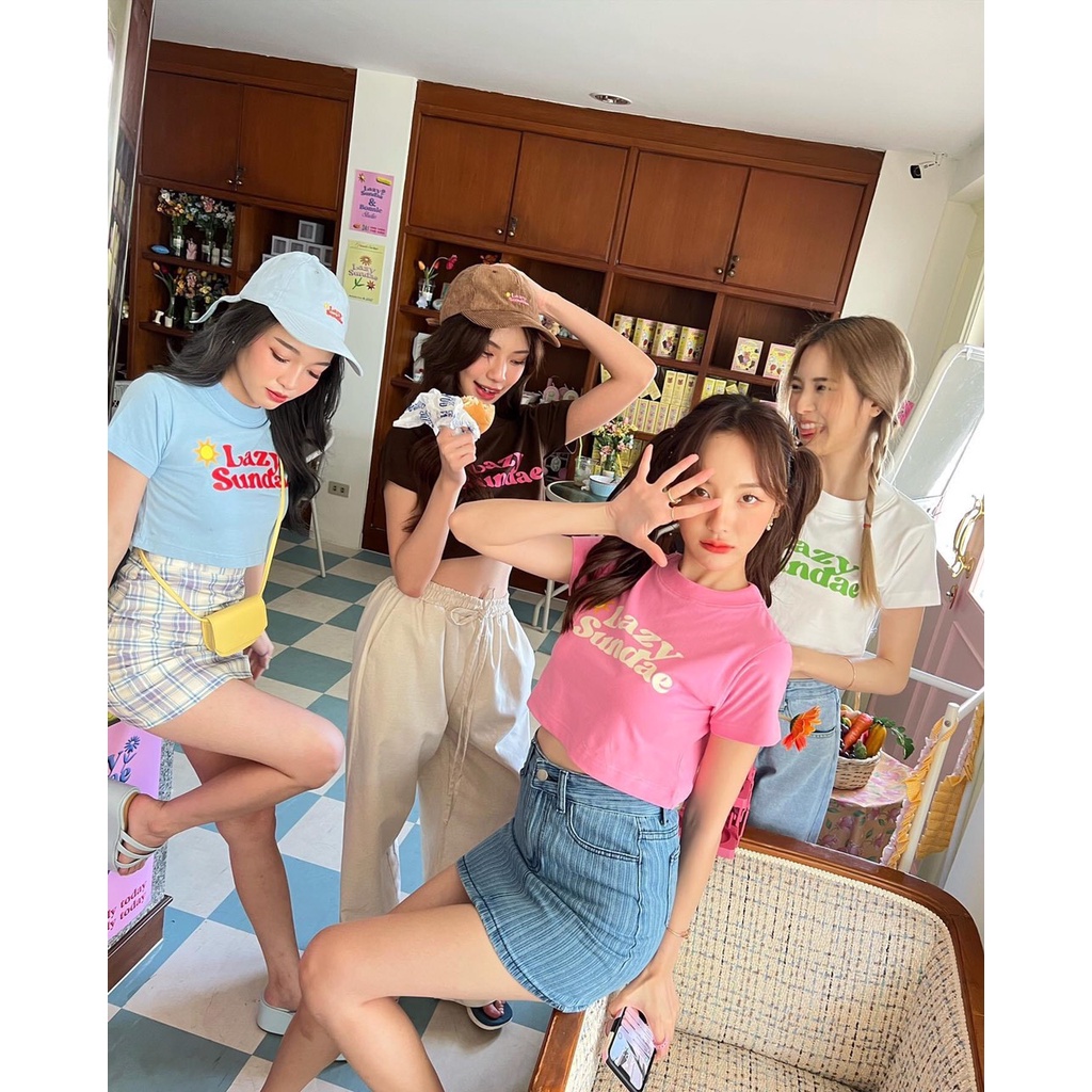 ÁO THUN CROPTOP TEAM GIRL IN CHỮ LAZY 4 MÀU HOTTREND 2022 CÓ FREESIZE <72KG CR22070