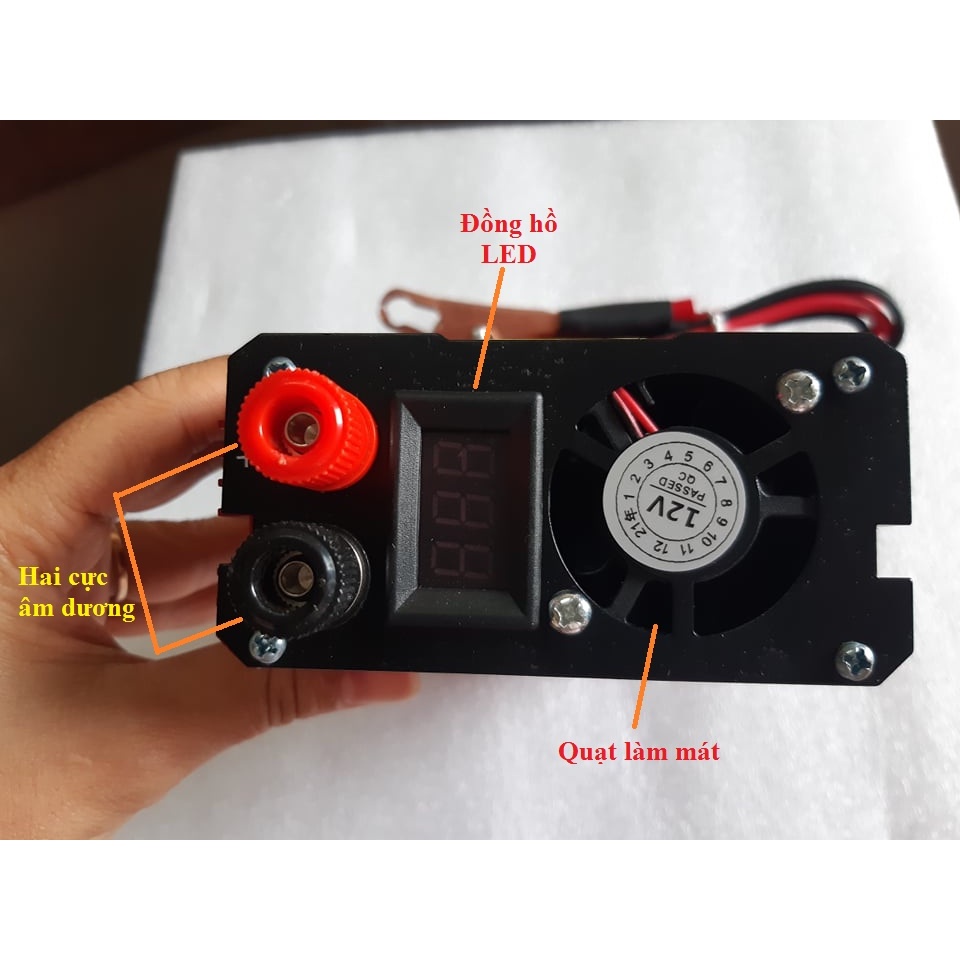 Bộ chuyể đổi điện inverter 12V lên 220V CÔNG SUẤT 1600W