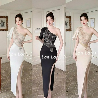 Váy body lệch vai, thiết kế xẻ tà vạt lụa xịn mịn, chất lưới co giãn đính đá cao cấp, sang chảnh