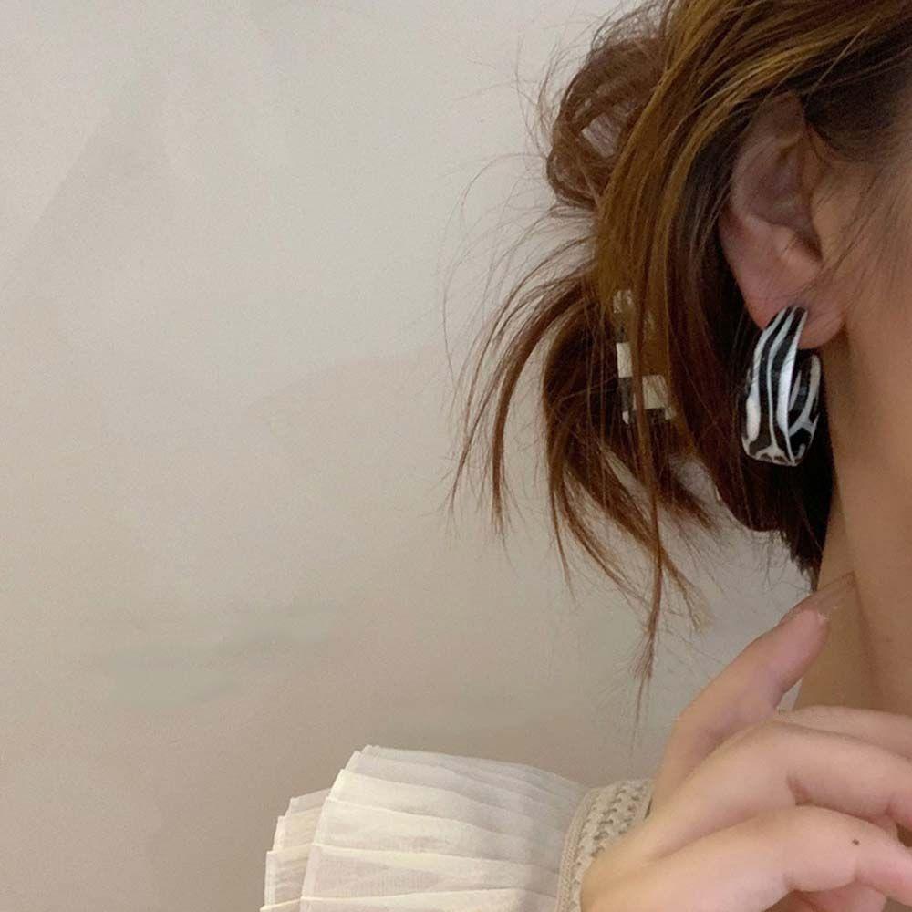 MXGOODS Bông Tai Hình Chữ C Họa Tiết Kẻ Sọc Bằng Acrylic Phong Cách Hàn Quốc Thời Trang Cho Nữ