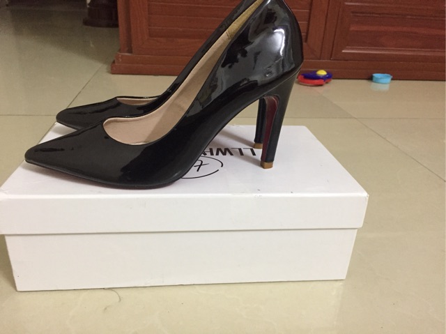 Giày side 36 màu đen cao 9ph nhũ cao 7ph. Hộp và túi chuẩn đet