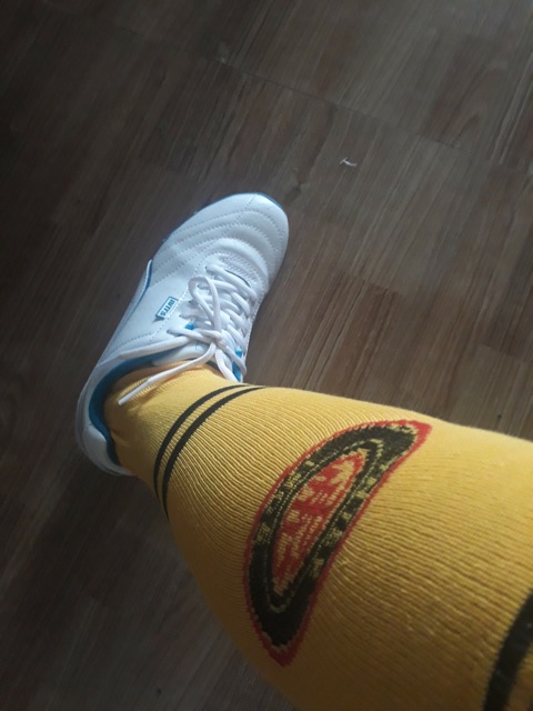 Tất đá bóng Nam