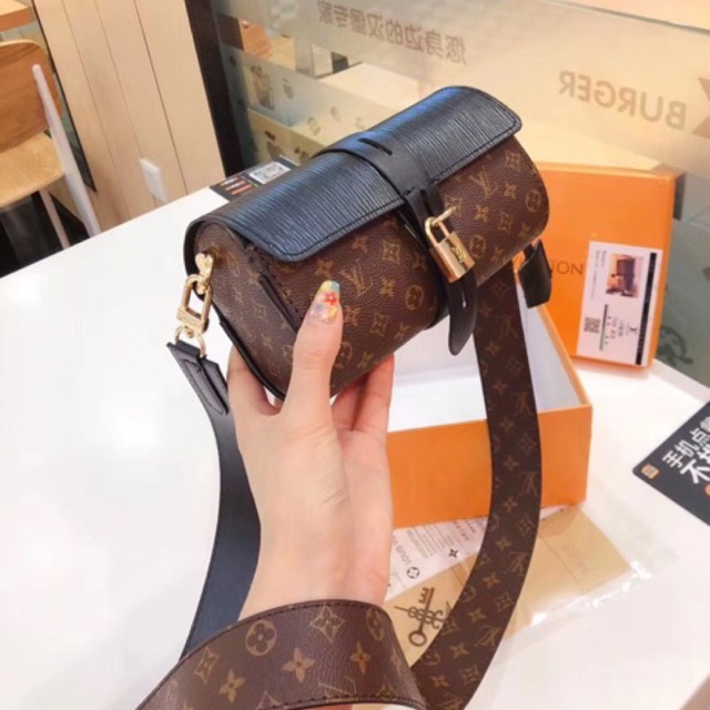 Túi xách LV sz 19,5  full box