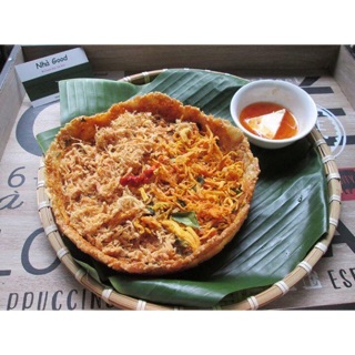 Cơm cháy nồi ngập chà bông