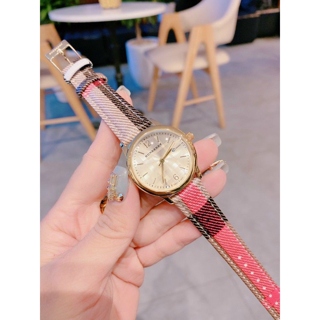 (Thẻ bảo hành 12 tháng) (burberry nữ) Đồng hồ nữ Burberry day da mềm, kẻ caro, thẻ bảo hành 12 tháng - burbrry nữ