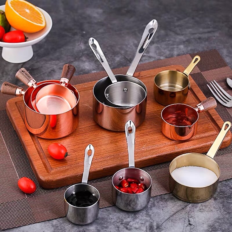 Hũ inox có cán gỗ rót sốt, gia vị cho nhà hàng - nhà bếp