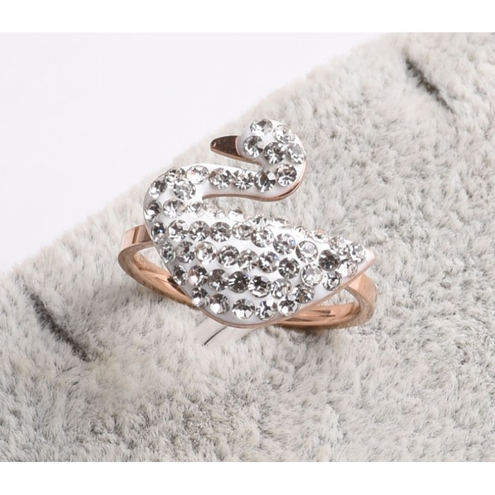 Nhẫn titan nữ màu hồng kiểu thiên nga đính full đá siêu đẹp, bền màu- Tặng hộp - Đem lại sự quyến rũ cho đôi tay của bạn