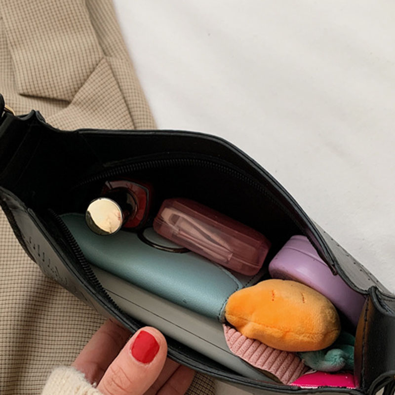 Túi xách vải da đeo chéo cá tính sành điệu dành cho phái nữ