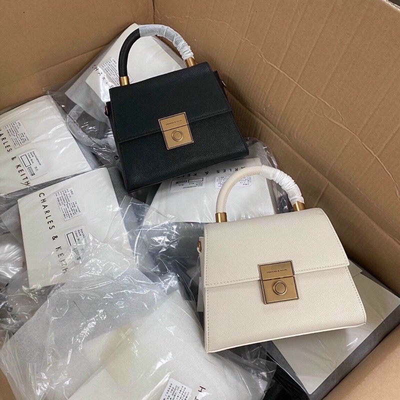 Túi quai xách đeo chéo Cnk tag vàng đồng