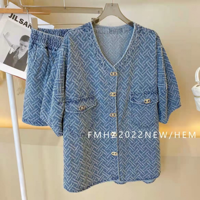 Set Áo Thun Ngắn Tay Cổ Tròn + Quần Short Denim Thời Trang Nữ