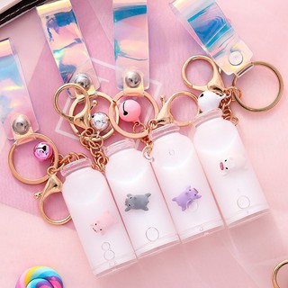 Móc khóa Heo Con trong Bình Sữa hot TikTok Cute