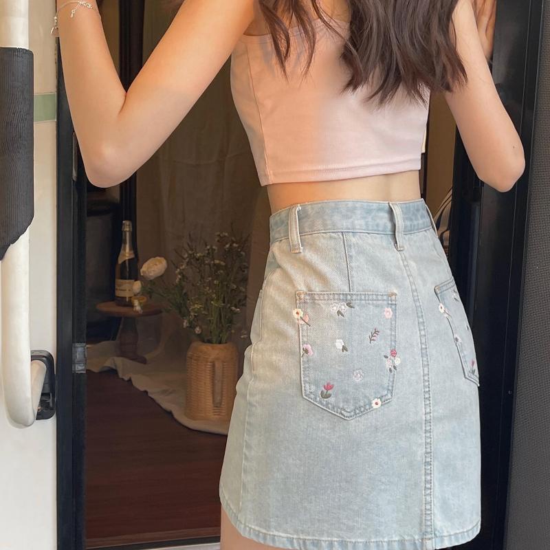Chân váy jean ngắn MURIOKI thêu hoa phong cách Hàn Quốc cho nữ