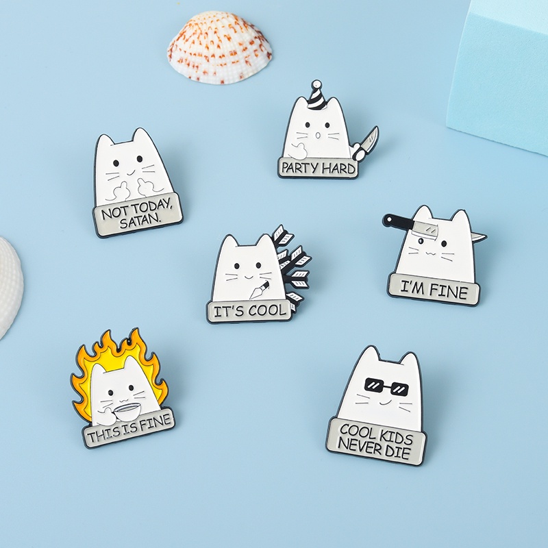 QIHEJEWELRYCute Cartoon Cat Badge Lapel Pin Gift Clothing Accessory for Friends
