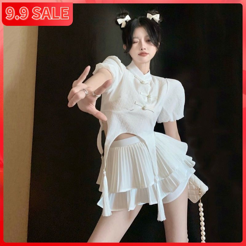 Small, fresh and sweet bubble sleeve blouse design female minority advanced feeling super good-looking small collar button shirt