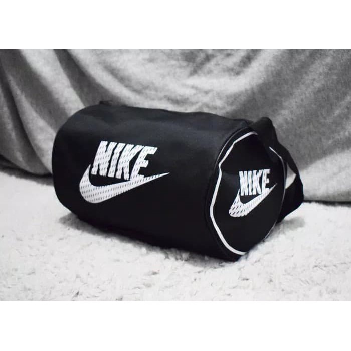 Túi Đựng Giày Thể Thao Nike Thiết Kế Năng Động Hợp Thời Trang