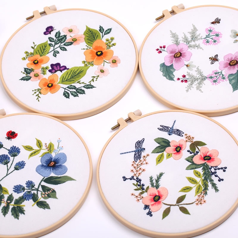 Bộ Dụng Cụ Thêu Hình Hoa Và Ong Dùng Làm Quà Tặng Cho Người Mới Bắt Đầu