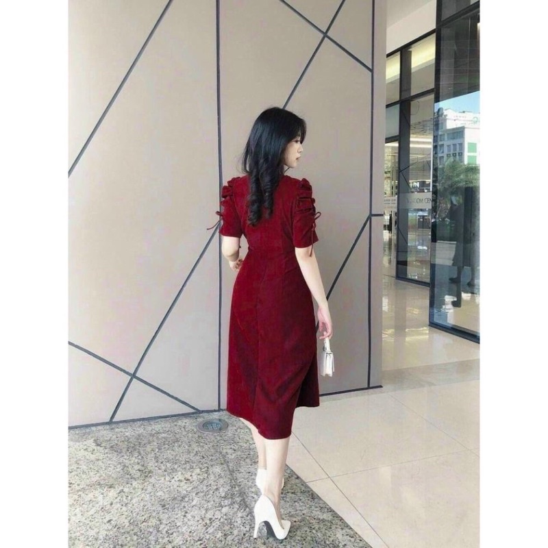 Đầm đỏ nhung rút eo đính ngọc trai