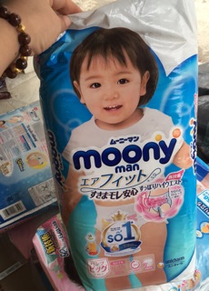 Bỉm Moony quần bé trai,gái XL38(12-17kg)