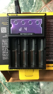Bộ Sạc Pin Đa Năng NITECORE D4