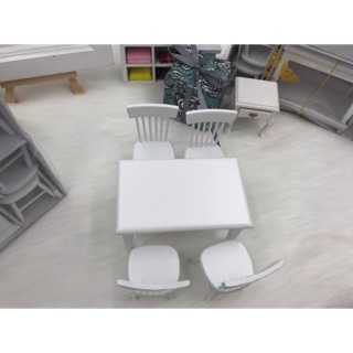 Bộ bàn ghế trang trí nhà búp bê. Bàn ghế ăn mini cho búp bê. Bàn ghế mini tỉ lệ 1/12. Mô hình bàn ghế gỗ