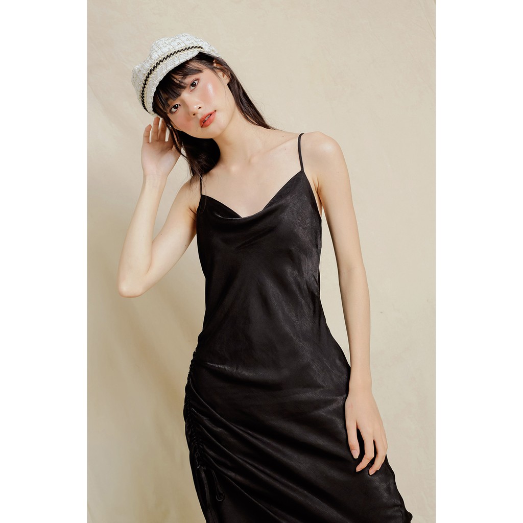 DOTTIE - Đầm dài hai dây cổ đổ D0151