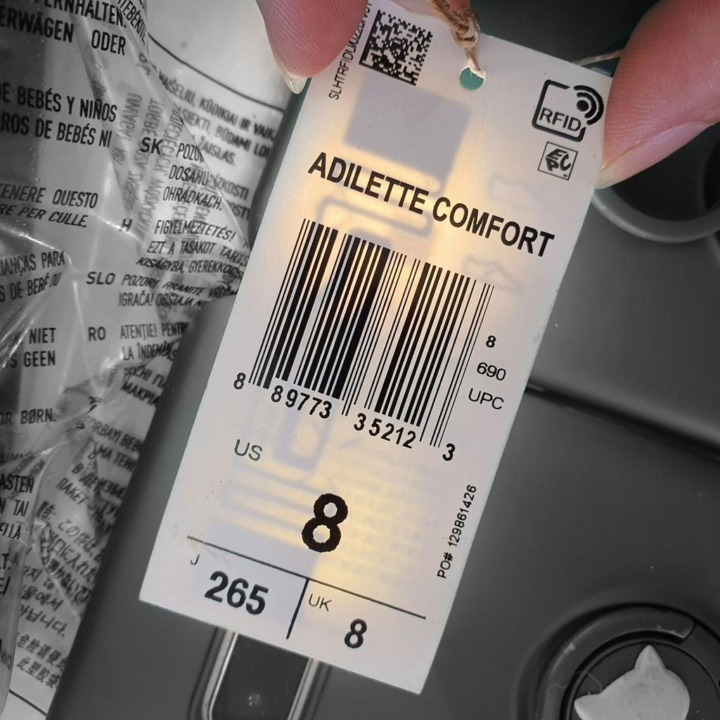 Dép adidas comfort plus thẻ treo chip từ RFID hãng bịch niêm phong, công nghệ Cloudfoam siêu êm - Aries Sốp