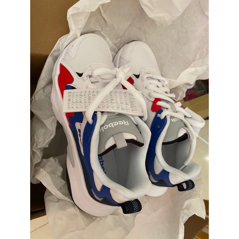 Giày Reebok săn sale size 5 tương đương 36