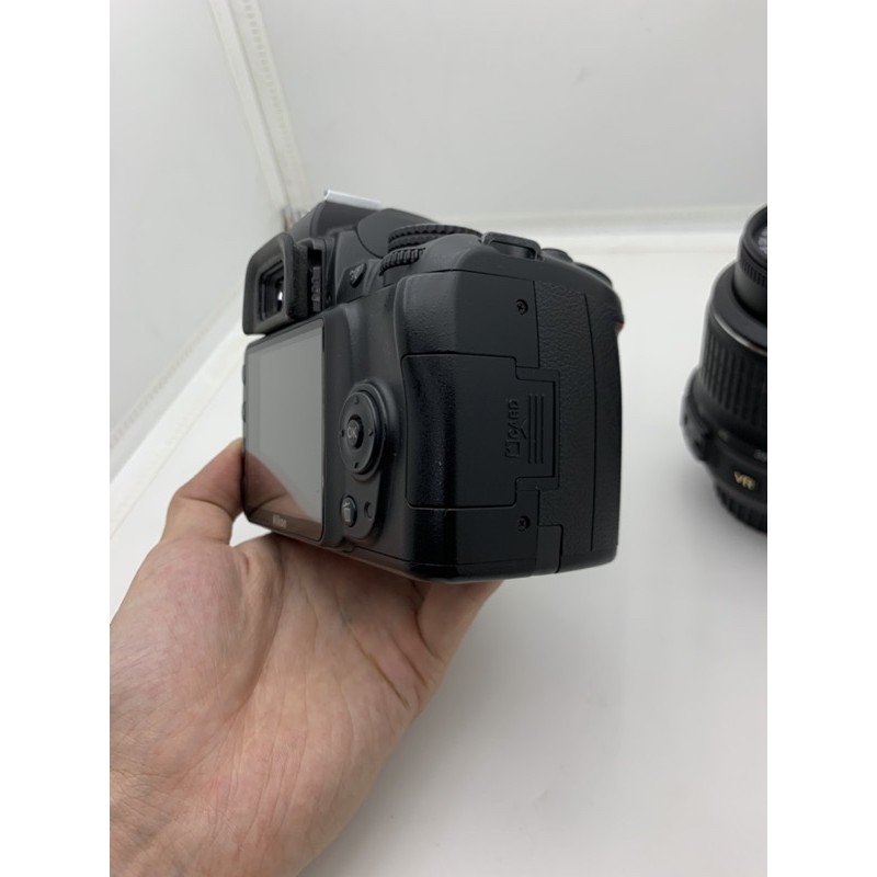 Nikon D3000 + Kit 18-55 Mới 95%