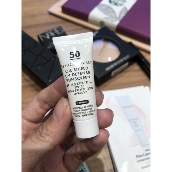 kem chống nắng Skinceuticals minisize 3ml spf50 fullbox