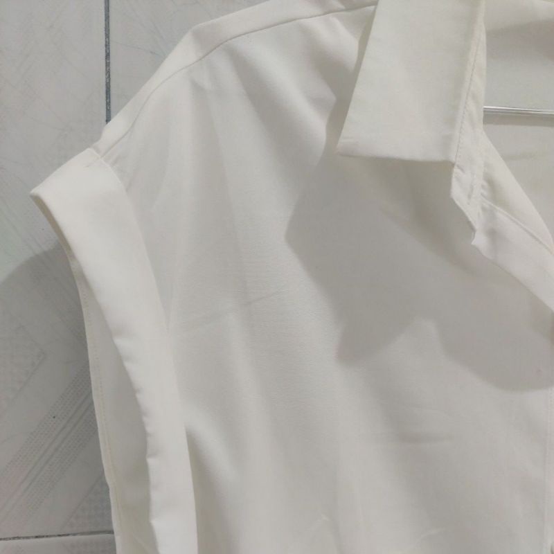 Áo sơ mi form rộng đen + trắng pass