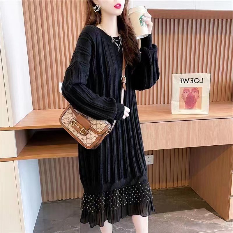 Váy len thân dài phối ren  2022