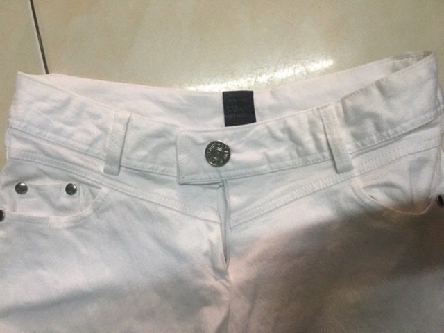 Thanh lý quần jean trắng giá rẻ