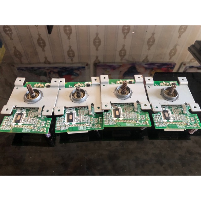 ĐỘNG CƠ BRUSHLESS DC KHÔNG CHỔI THAN CHẾ QUẠT 15-24V 26W, 27W