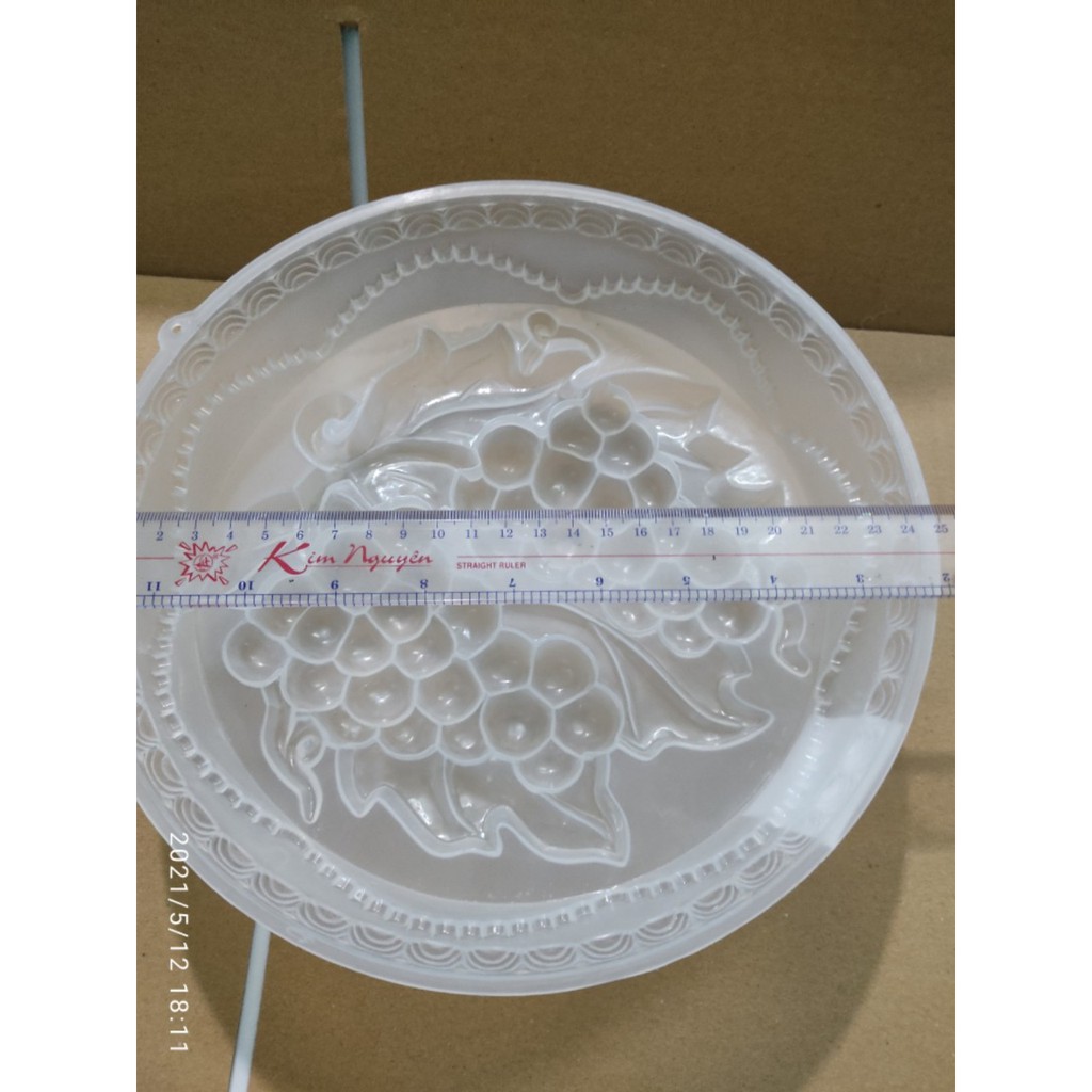 KHUÔN RAU CÂU NHỰA HÌNH CHÙM NHO 25 CM