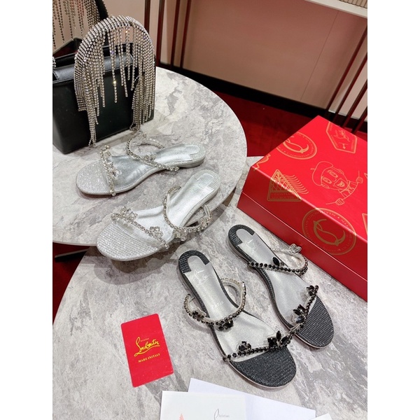 Sandal đế mệt quai nhỏ đính đá lấp lánh thương hiệu Loubutin cao cấp