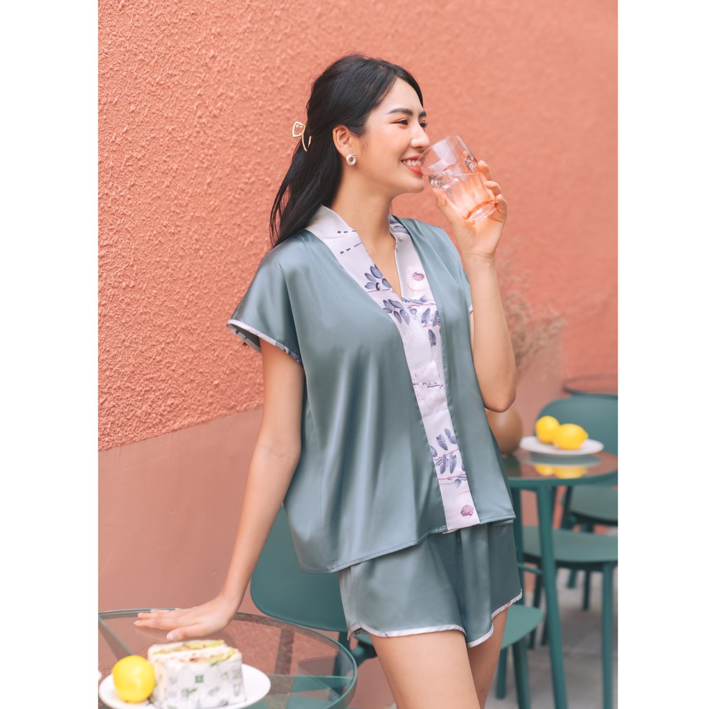 Đồ ngủ mặc nhà Set ngắn viền hoa - Midnight Sleepwear
