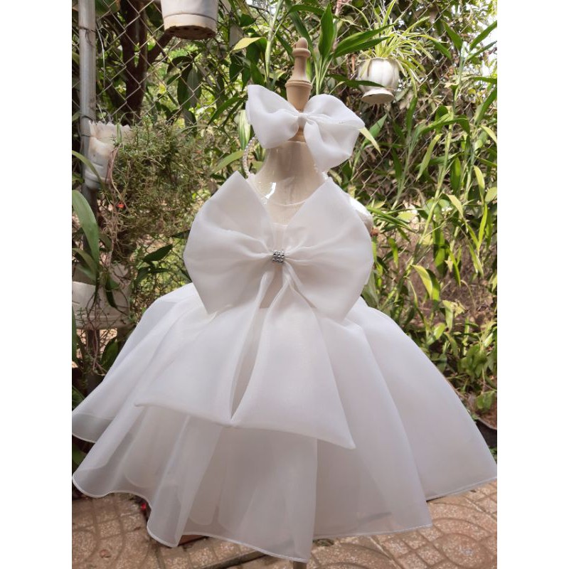 Váy công chúa cho bé