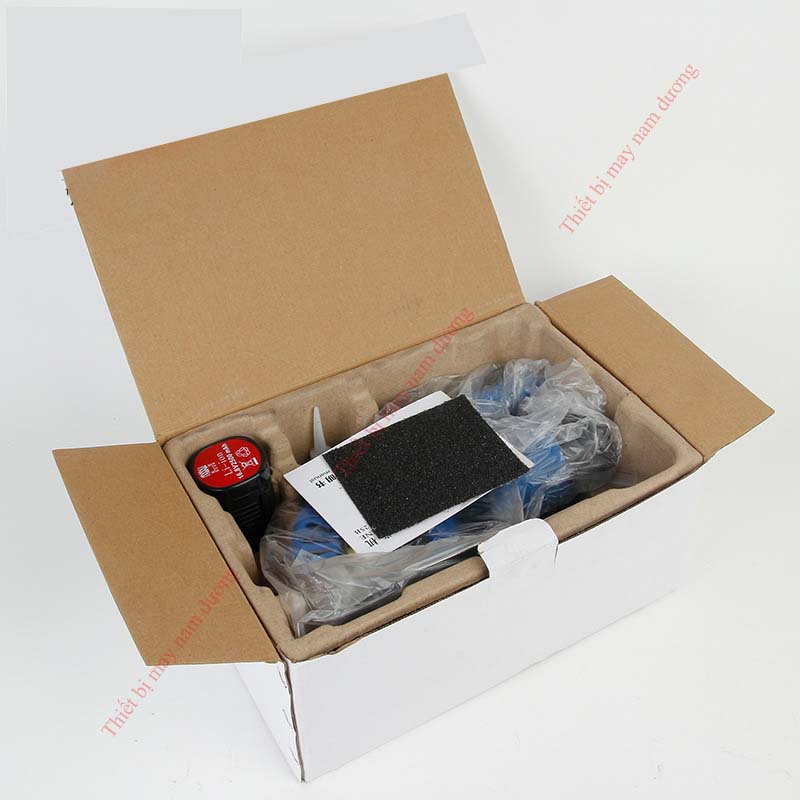 Pin máy cắt vải cầm tay chạy pin RCS-110 nhỏ gọn tiện lợi &gt; có 5 chế cắt &gt; đèn LED chiếu sáng