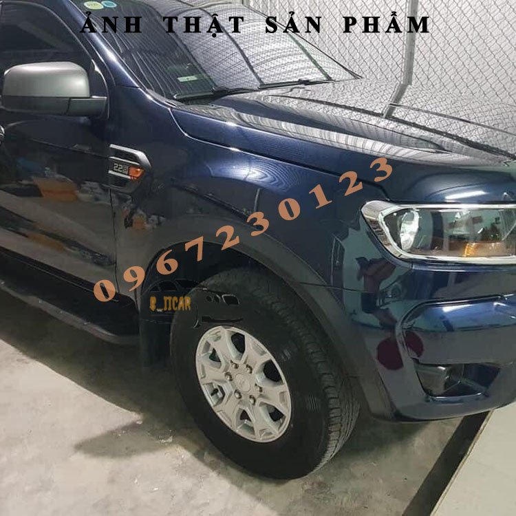 Cua Lốp Ford Ranger 2017-2021 Có Đèn Phản Quang Bản Nhỏ Cho Xe Chưa Độ Lazang